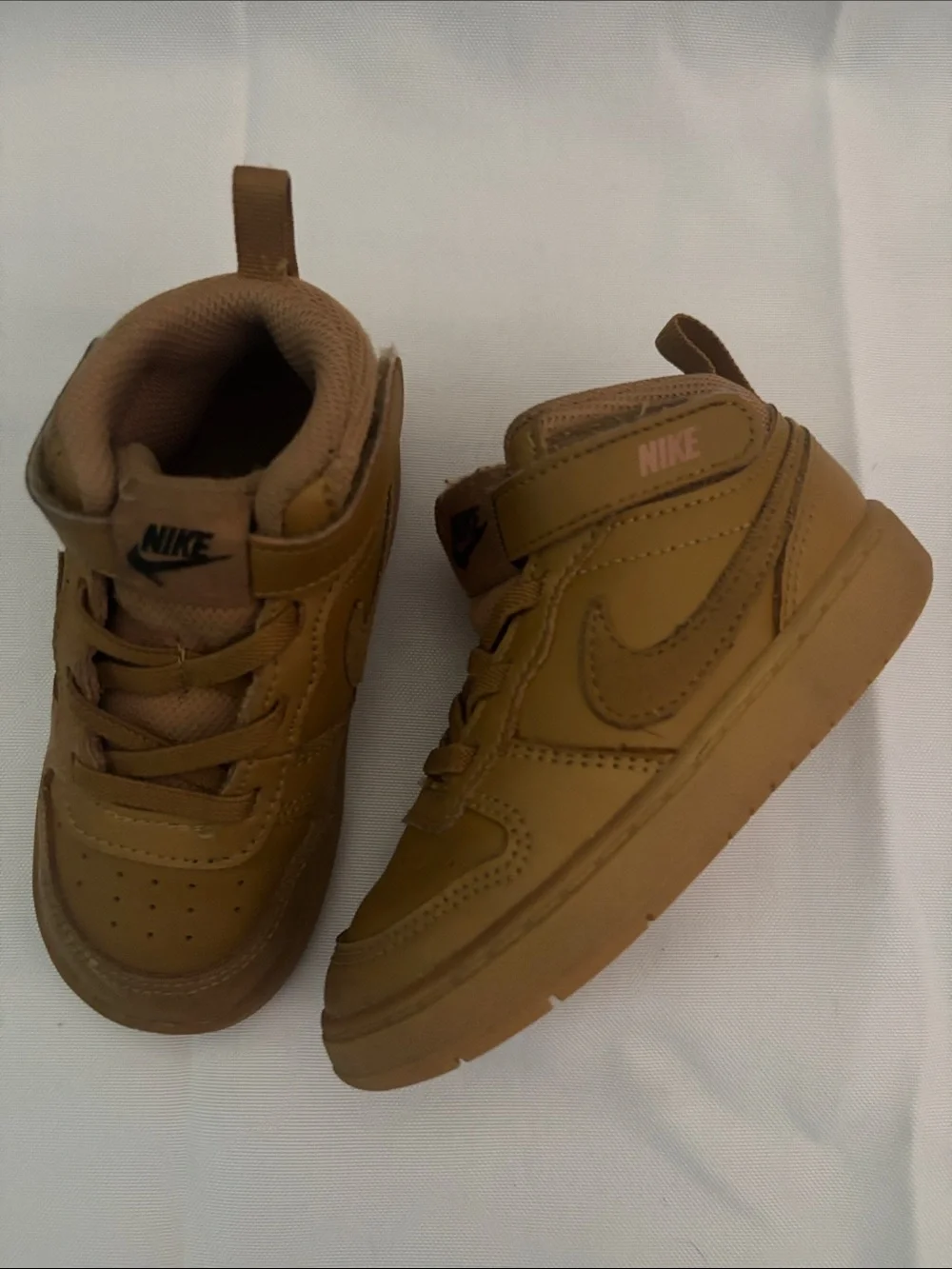 Nike Kids Brown High-Top Hook-and-Loop Sneakers